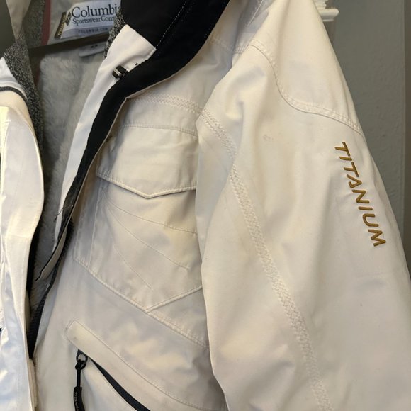 Columbia Ski Jacket Cream Women's small - Picture 3 of 7